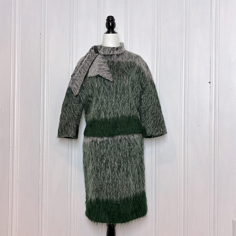 WOOLLAMA Vintage Llama Wool Degradé Blazer & Pencil Skirt Set